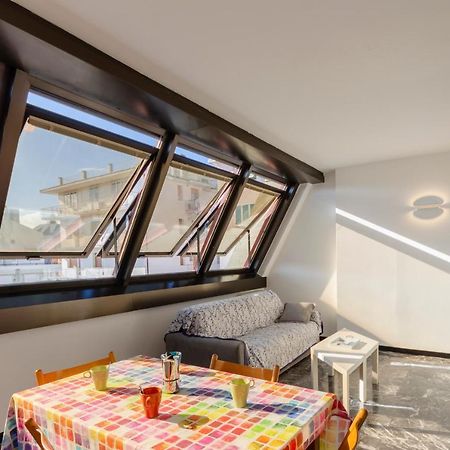 Joivy Spacious Apt For 6, Near Train Station And Beach Sestri Levante Exterior photo
