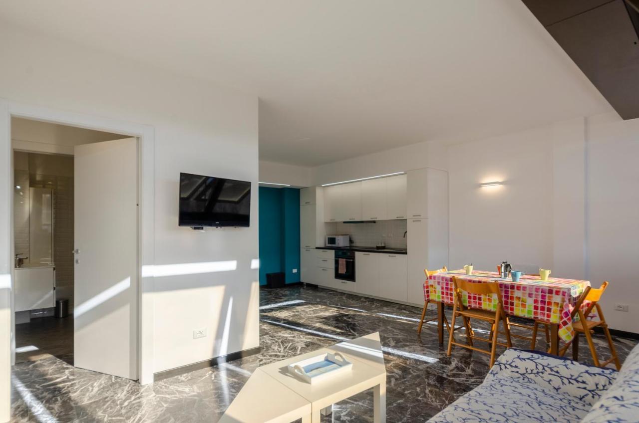 Joivy Spacious Apt For 6, Near Train Station And Beach Sestri Levante Exterior photo